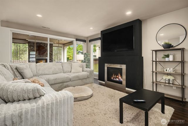 2525 122nd Place SE, Everett, WA 98208