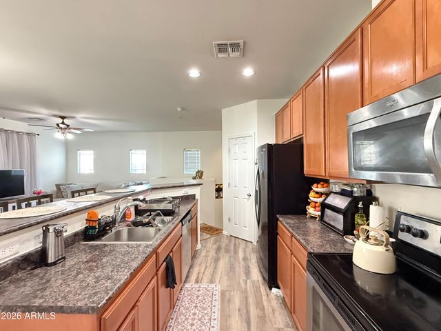 8115 W Lynwood Street, Phoenix, AZ 85043
