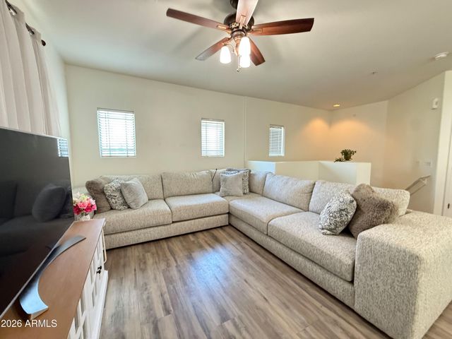 8115 W Lynwood Street, Phoenix, AZ 85043