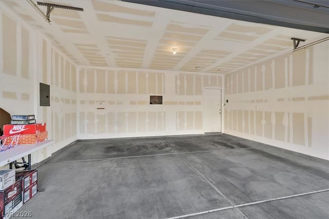 2715 Amazing Meadows Avenue 2181, North Las Vegas, NV 89031