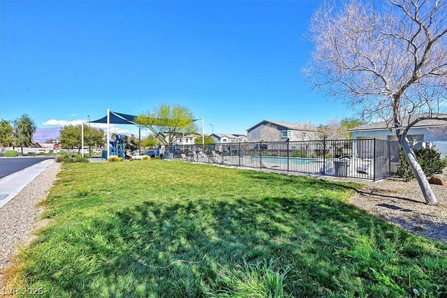 2715 Amazing Meadows Avenue 2181, North Las Vegas, NV 89031