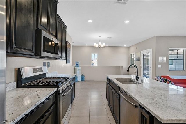 2715 Amazing Meadows Avenue 2181, North Las Vegas, NV 89031