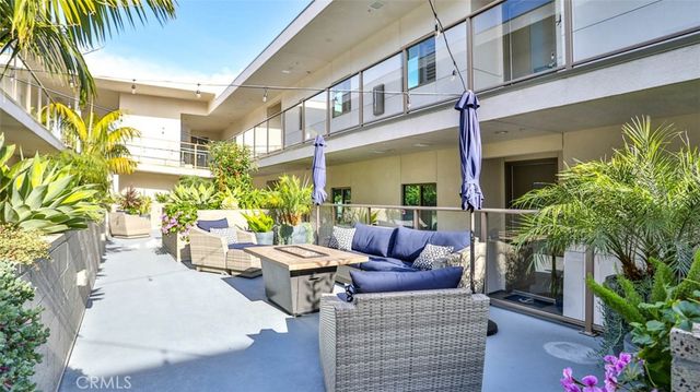 3025 Byron Street 201, Point Loma, CA 92106