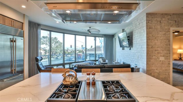 3025 Byron Street 201, Point Loma, CA 92106