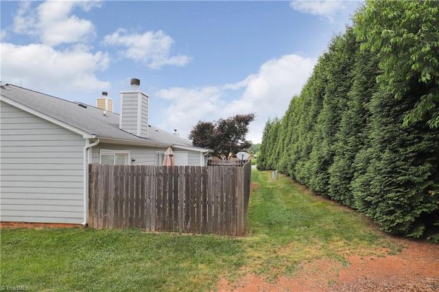 814 Guilford College Road 134, Greensboro, NC 27409
