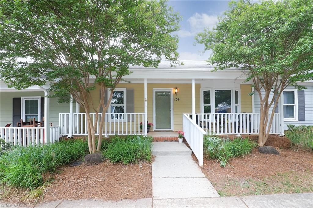 814 Guilford College Road 134, Greensboro, NC 27409