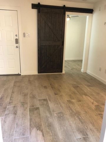 1840 Burton DR 158, Austin, TX 78741