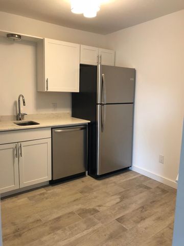 1840 Burton DR 158, Austin, TX 78741