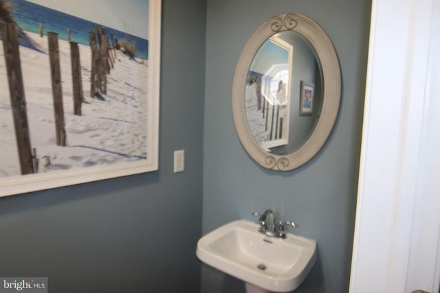 7876 MANADA CT, Harrisburg, PA 17112