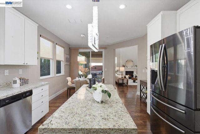 370 Misty Cir, Livermore, CA 94550