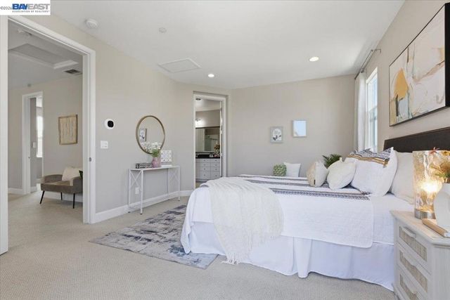 370 Misty Cir, Livermore, CA 94550