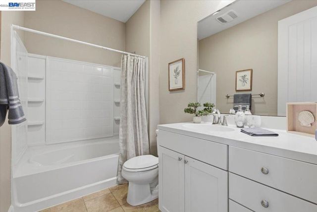 370 Misty Cir, Livermore, CA 94550