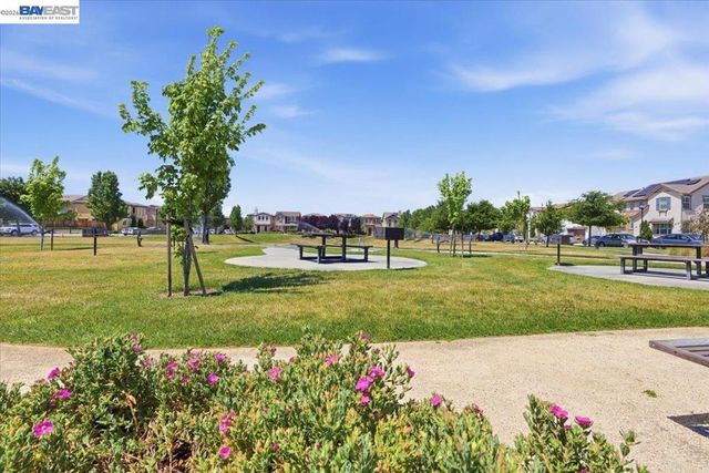 370 Misty Cir, Livermore, CA 94550