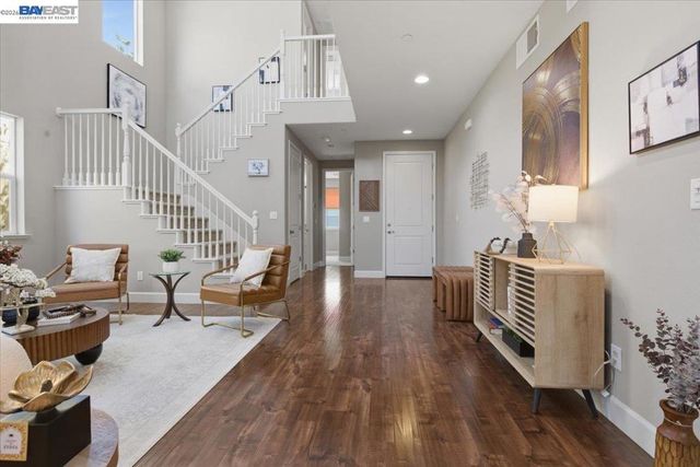 370 Misty Cir, Livermore, CA 94550