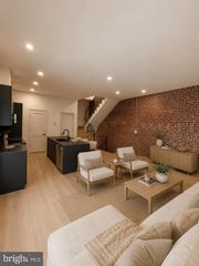 2115 WARD CT NW #8, Washington, DC 20037