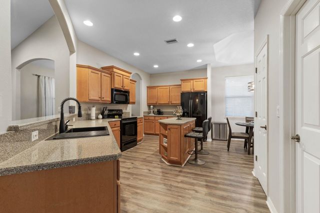 21 Whitehall Ct, Flagler Beach, FL 32136