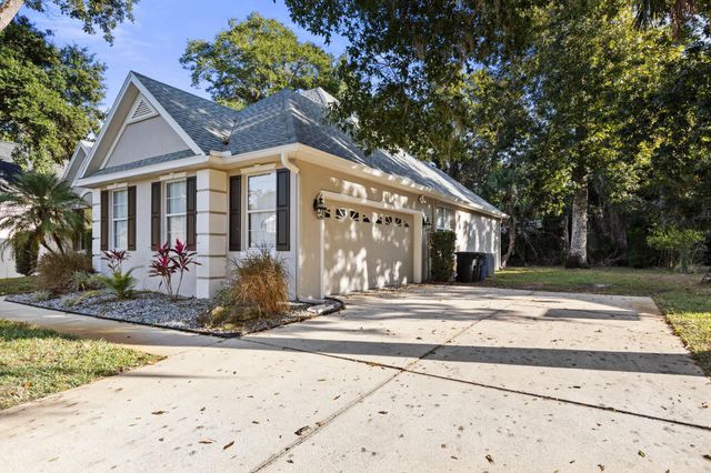 21 Whitehall Ct, Flagler Beach, FL 32136