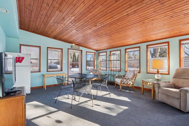 1455 Hillside DRIVE, Waukesha, WI 53186