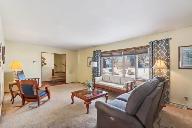 1455 Hillside DRIVE, Waukesha, WI 53186