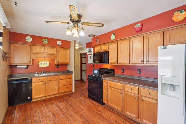 1455 Hillside DRIVE, Waukesha, WI 53186