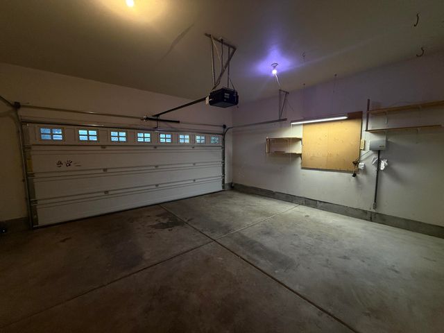 834 Isherwood Drive, Central Point, OR 97502