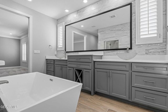 13580 Lawkland Street, Horizon City, TX 79928