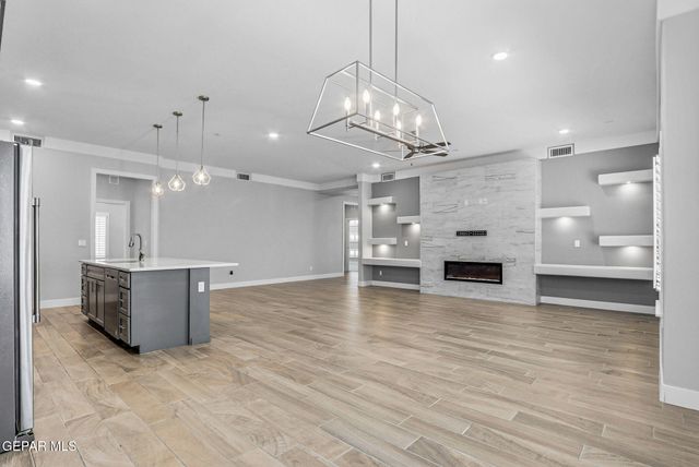 13580 Lawkland Street, Horizon City, TX 79928