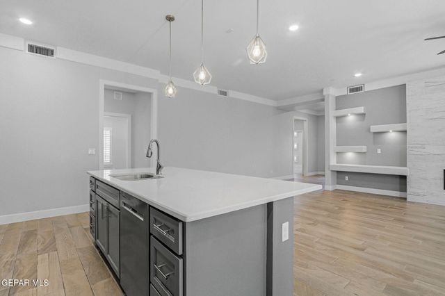 13580 Lawkland Street, Horizon City, TX 79928