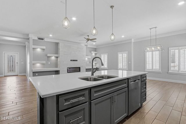 13580 Lawkland Street, Horizon City, TX 79928