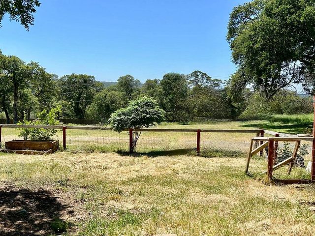 23310 Big Oak Dr, Smartsville, CA 95977