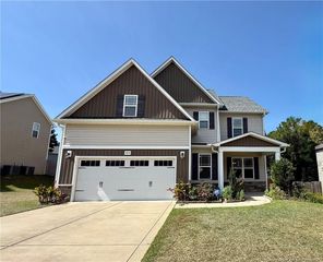 489 Wood Point Drive, Lillington, NC 27546