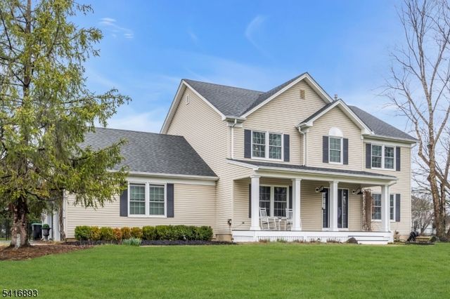 8 Governor Rd, Readington Twp., NJ 08822