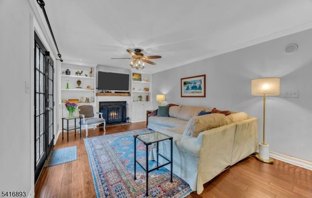 8 Governor Rd, Readington Twp., NJ 08822