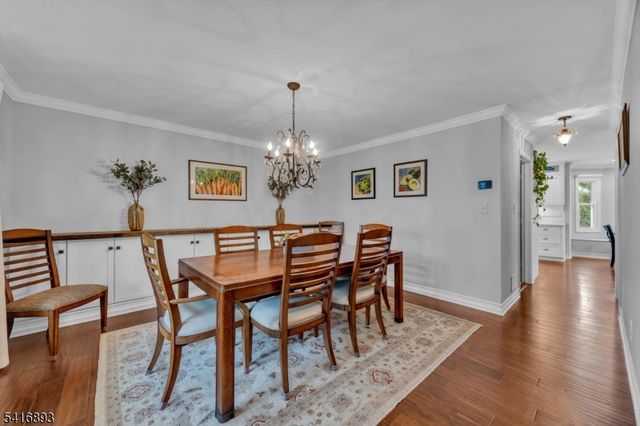 8 Governor Rd, Readington Twp., NJ 08822