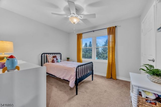 8 Governor Rd, Readington Twp., NJ 08822