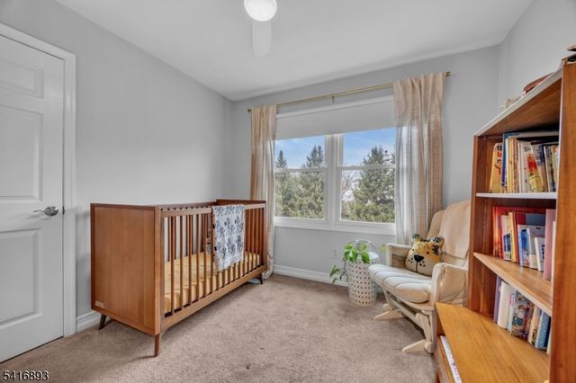 8 Governor Rd, Readington Twp., NJ 08822