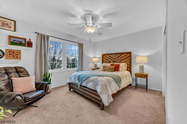 8 Governor Rd, Readington Twp., NJ 08822