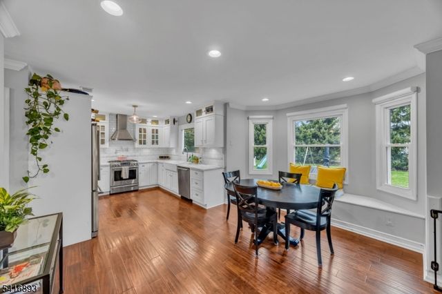 8 Governor Rd, Readington Twp., NJ 08822