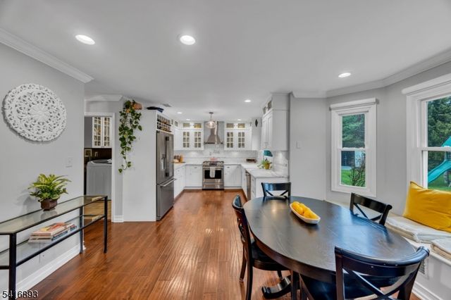 8 Governor Rd, Readington Twp., NJ 08822