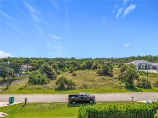 10th ST NE, Naples, FL 34120