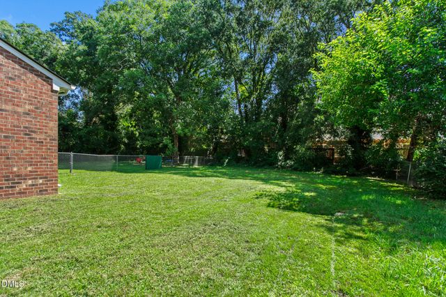 609 Central Avenue, Burlington, NC 27215