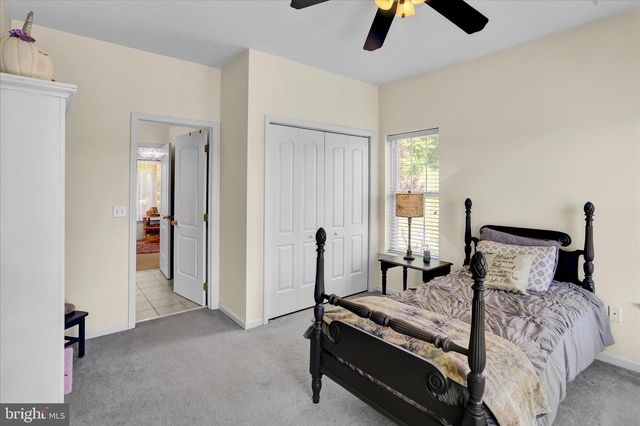 1888 BOW DR, Auburn, PA 17922