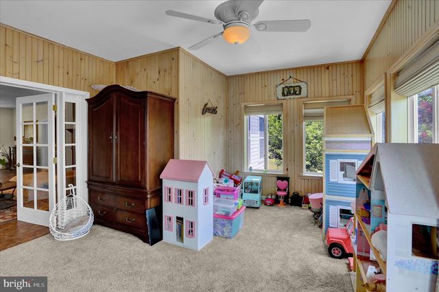 1888 BOW DR, Auburn, PA 17922