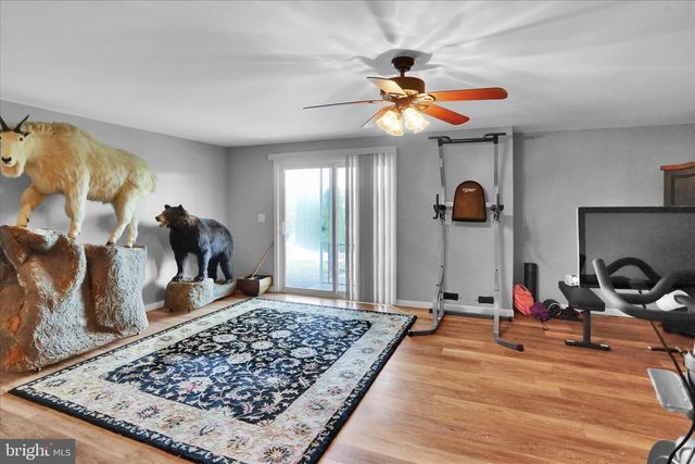 1888 BOW DR, Auburn, PA 17922