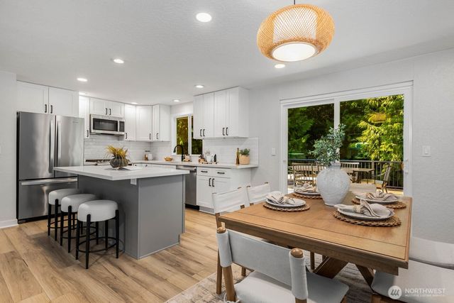 17378 NE 160th Street, Woodinville, WA 98072