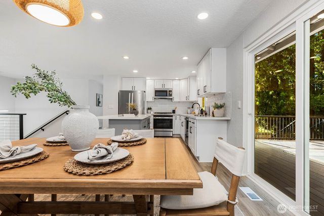 17378 NE 160th Street, Woodinville, WA 98072