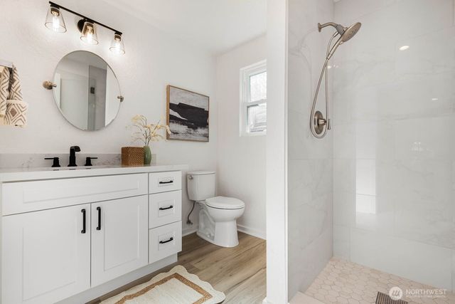 17378 NE 160th Street, Woodinville, WA 98072