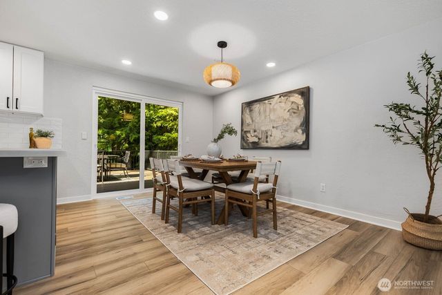 17378 NE 160th Street, Woodinville, WA 98072