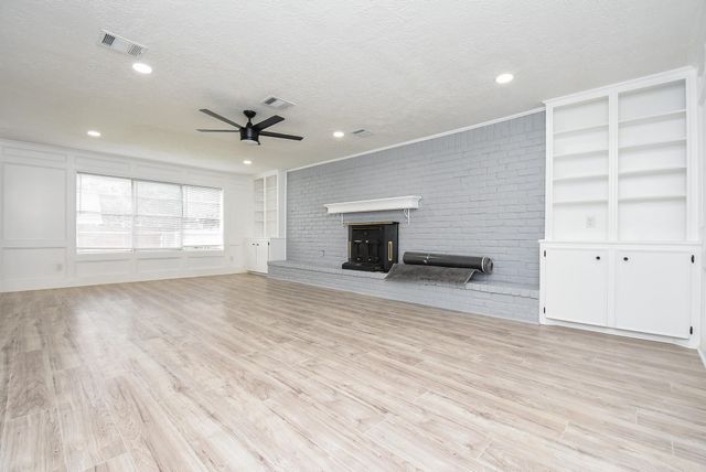 15814 Winding Moss Drive, Houston, TX 77068
