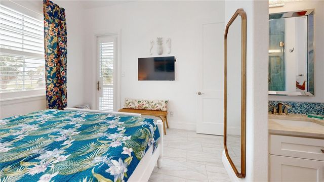 15516 Spyglass Dr, Corpus Christi, TX 78418